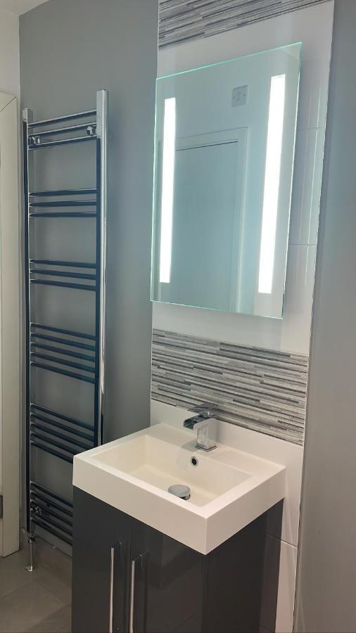 Citygo Apartments Queens Wellington Belfast Bagian luar foto