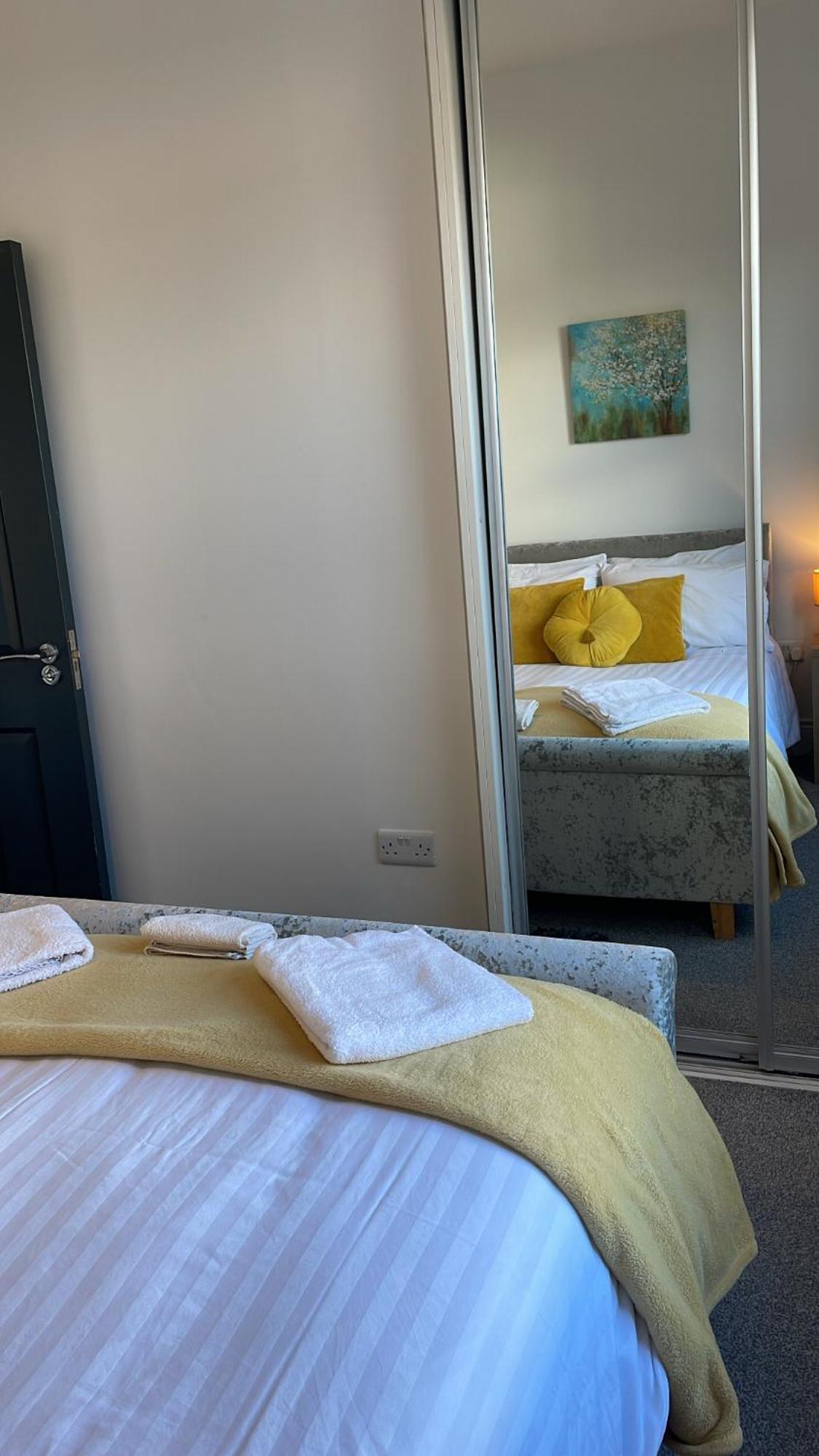 Citygo Apartments Queens Wellington Belfast Bagian luar foto